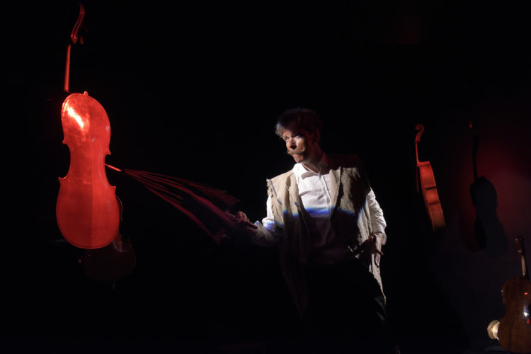 Station théâtre : Spectacle « Le Violoncelle poilu »