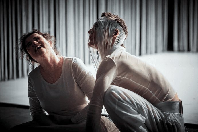 OVNI RÊVEUR / Léna Paugam / Babouillec / Félicien Fonsino / Cie Alexandre / Théâtre, danse et poésie à partir de 14 ans